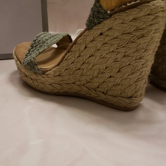 Nine West wedges - Picture 4 of 8